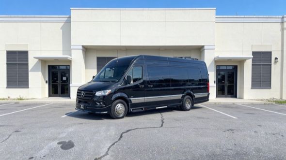 15 passenger sprinter van manchester
