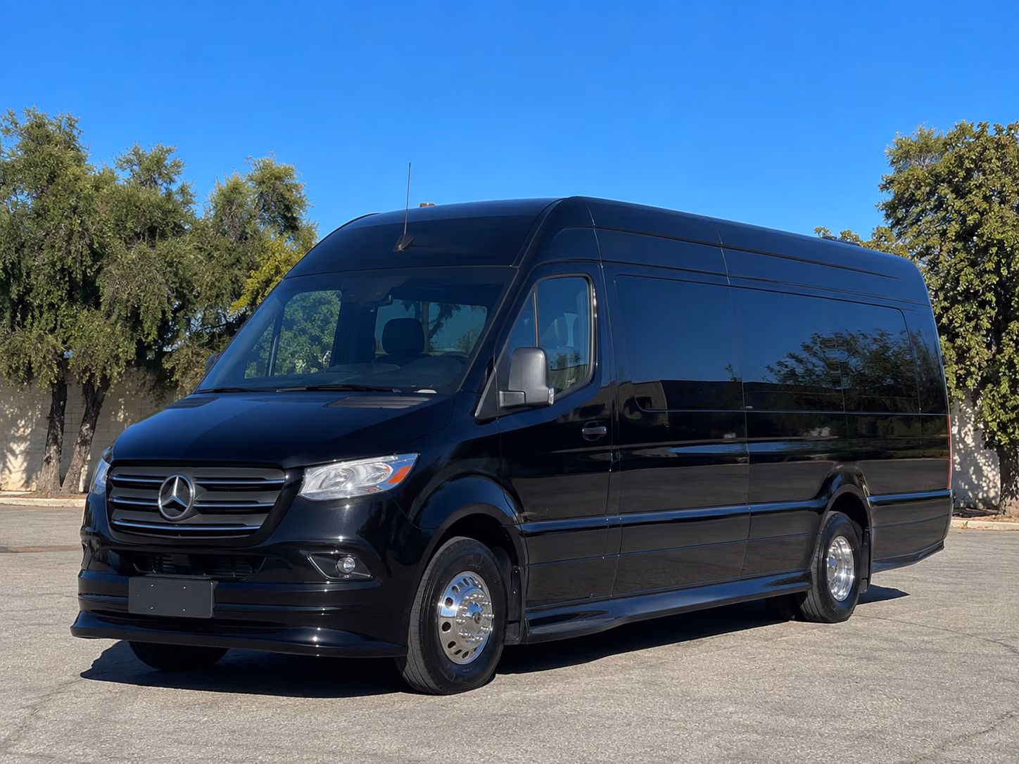find the perfect transportation for your next corporate event 5
