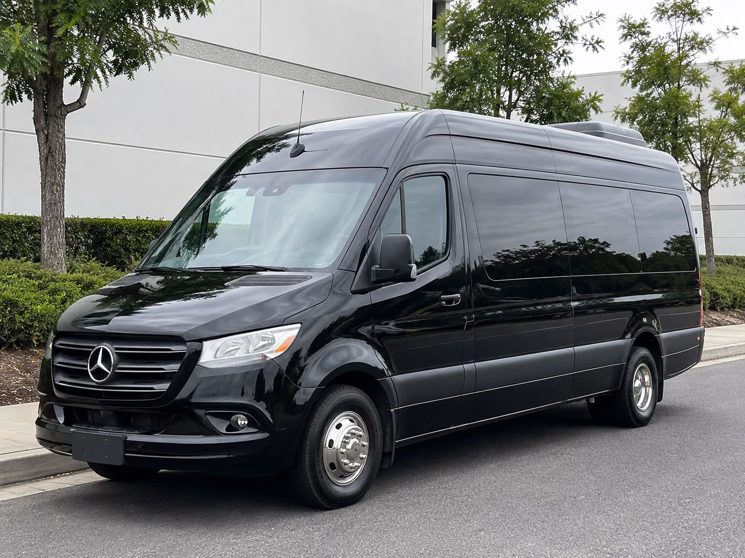 manchester 10 passenger sprinter van