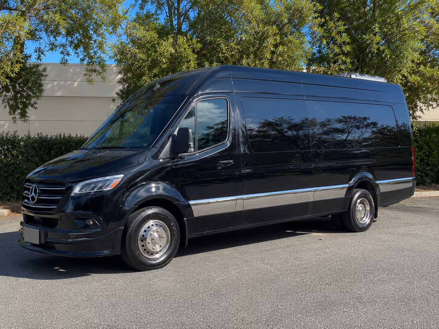 manchester 20 passenger sprinter van